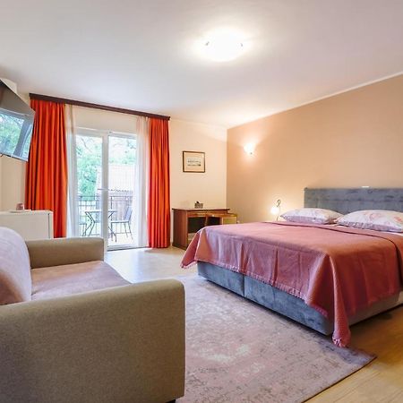 Bed & Breakfast Kastel Žbandaj Kültér fotó