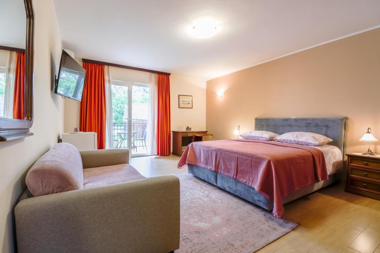 Bed & Breakfast Kastel Žbandaj Kültér fotó