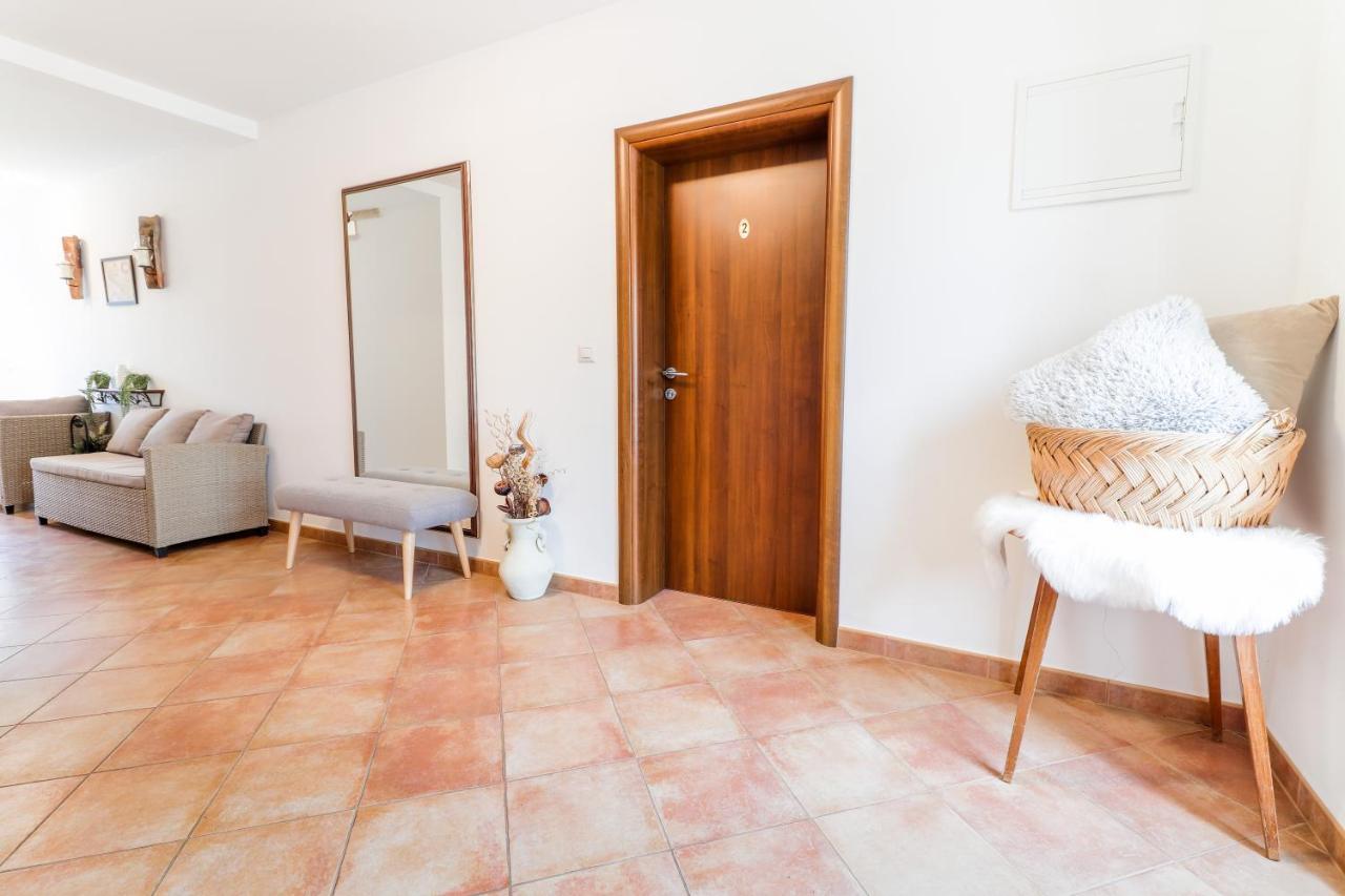 Bed & Breakfast Kastel Žbandaj Kültér fotó