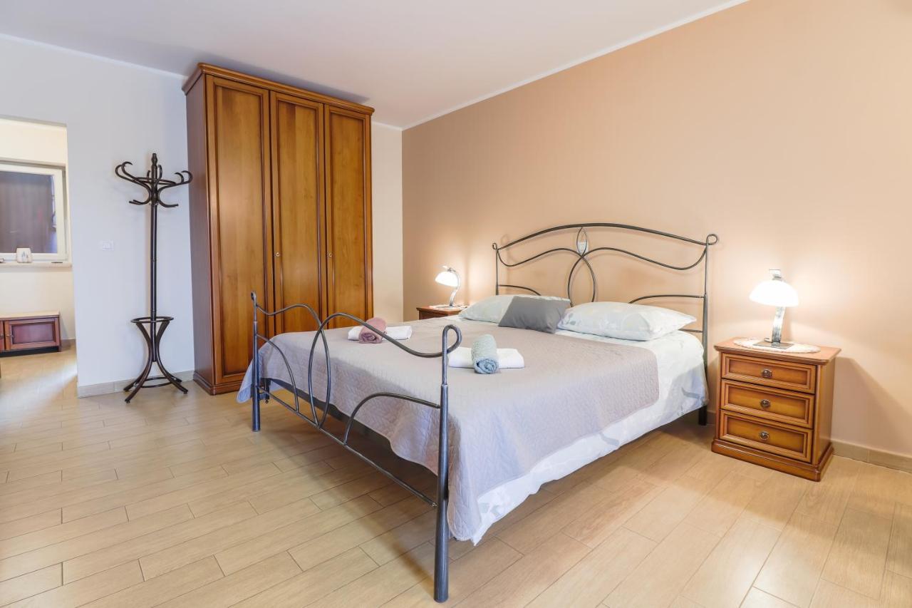 Bed & Breakfast Kastel Žbandaj Kültér fotó